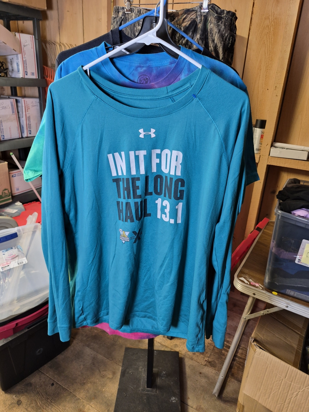 Under Armour Boys' Teal Long-Sleeve Graphic Running Shirt Bin 57